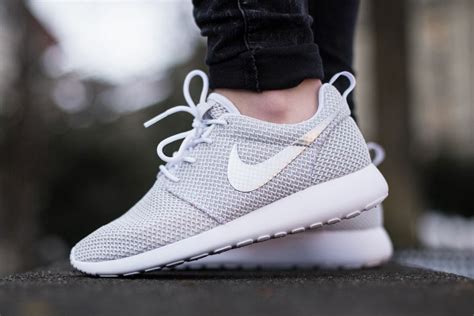 adidas roshe run|nike roshe women.